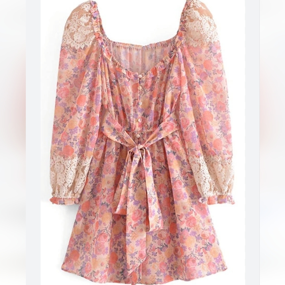 NEW Avantlook Floral Lace Top, Sz M - Picture 1 of 7